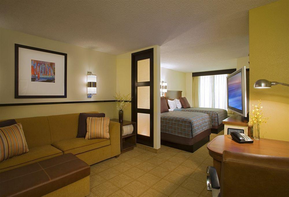 Hyatt Place San Diego-Vista/Carlsbad Экстерьер фото